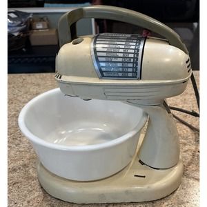 1950s Dormeyer Mixwell Stand-Up Mixer with Milk Glass Bowl Model 5100 Works!